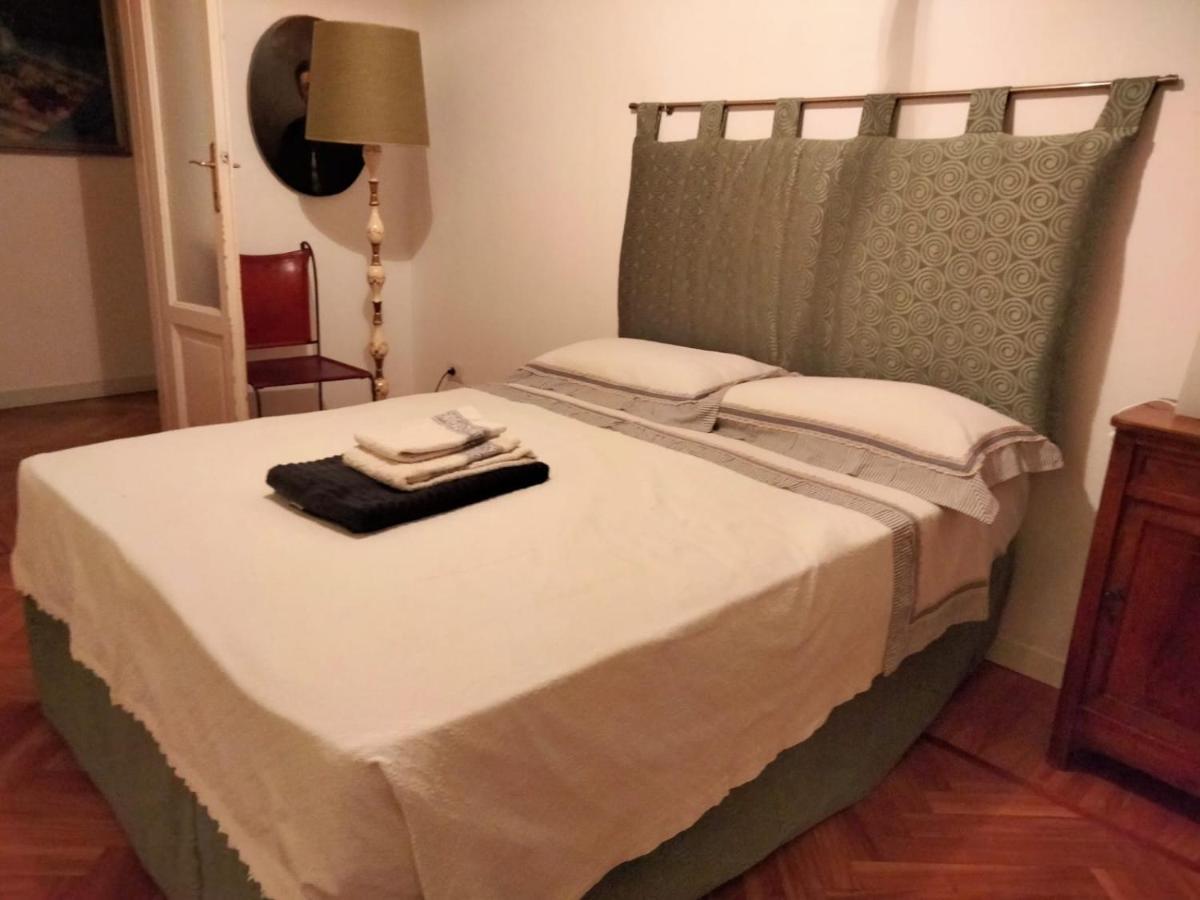 Sophisticated Apt Near Duomo Milano Exteriör bild